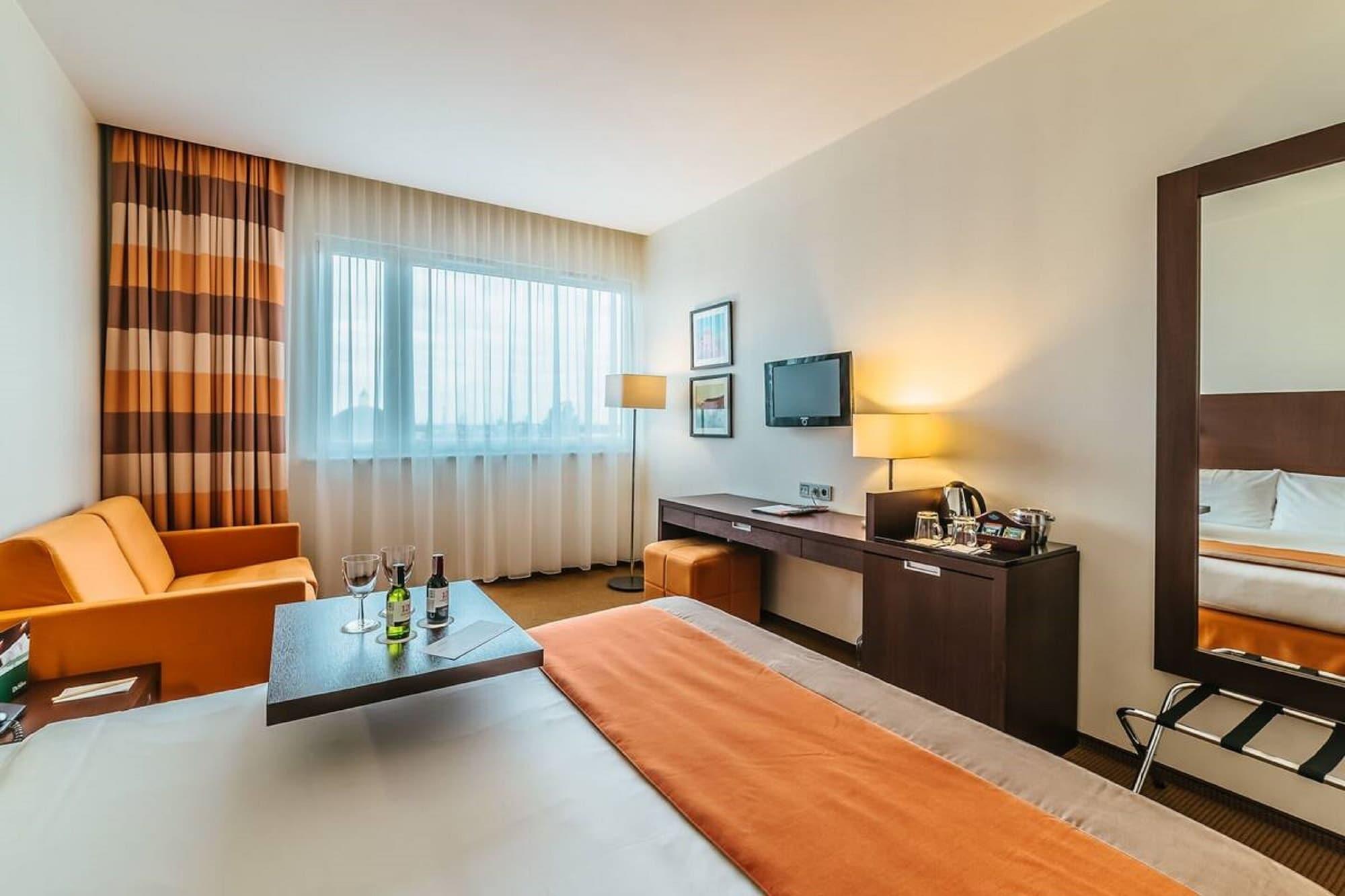 Hotel Desilva Warszawa Piaseczno à Piaseczno  Extérieur photo