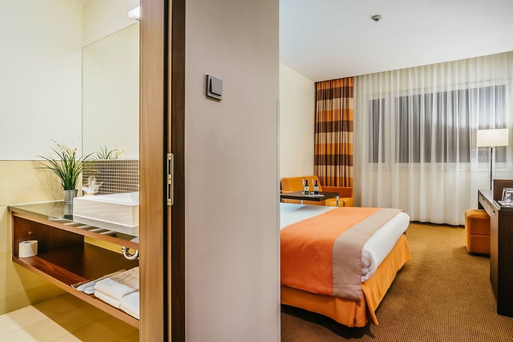 Hotel Desilva Warszawa Piaseczno à Piaseczno  Extérieur photo