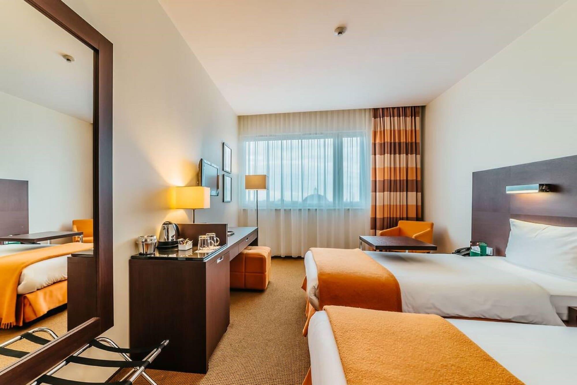 Hotel Desilva Warszawa Piaseczno à Piaseczno  Extérieur photo