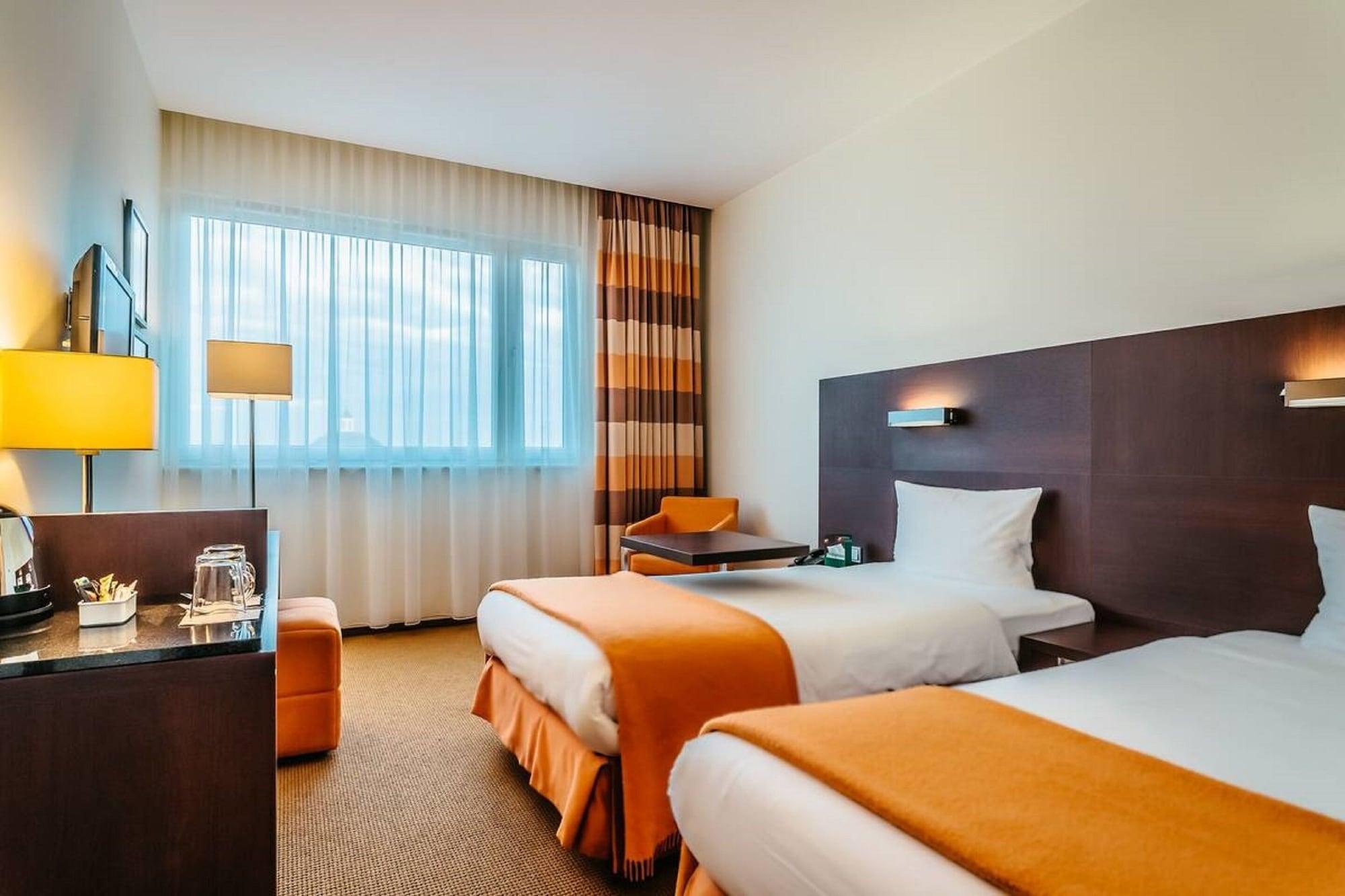 Hotel Desilva Warszawa Piaseczno à Piaseczno  Extérieur photo
