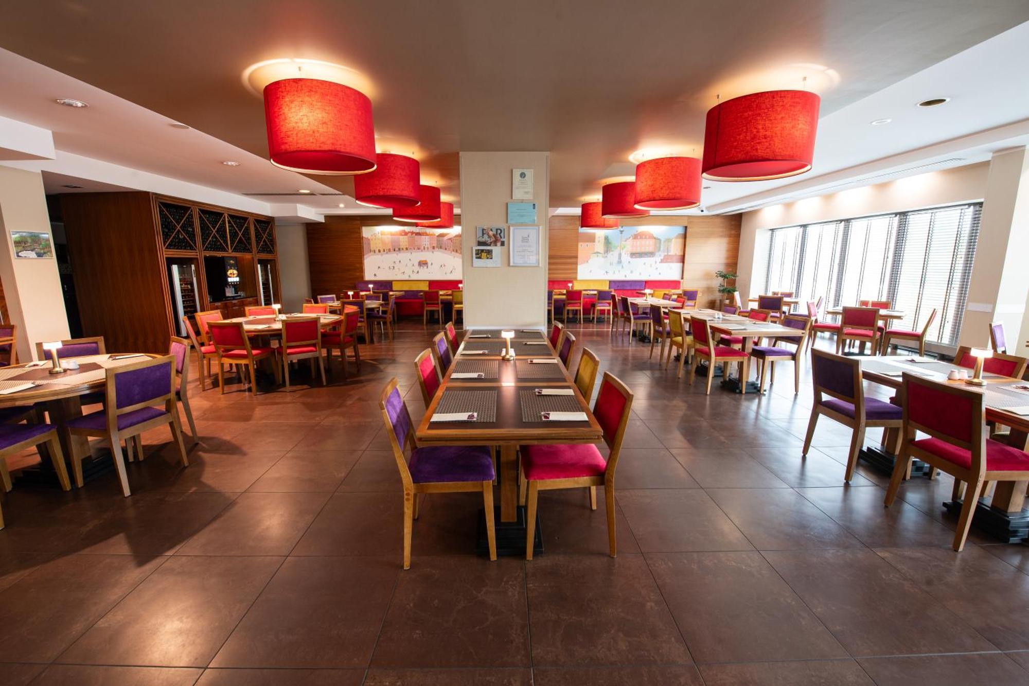 Hotel Desilva Warszawa Piaseczno à Piaseczno  Extérieur photo