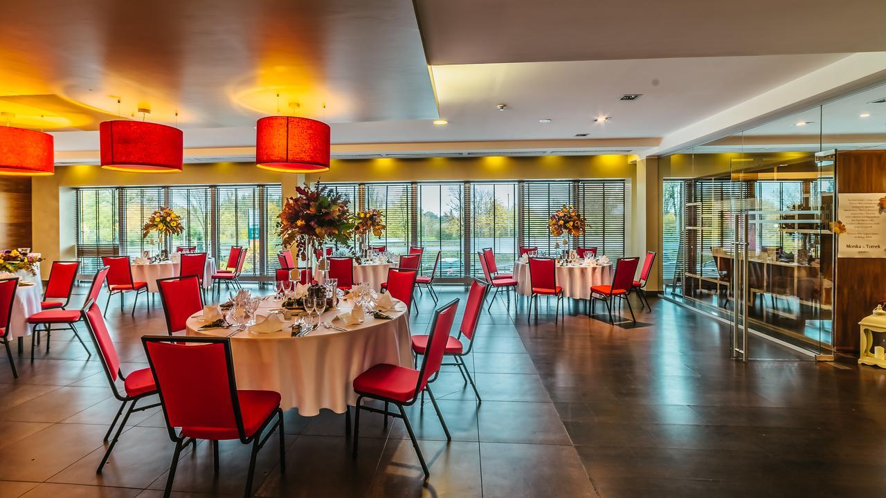 Hotel Desilva Warszawa Piaseczno à Piaseczno  Extérieur photo
