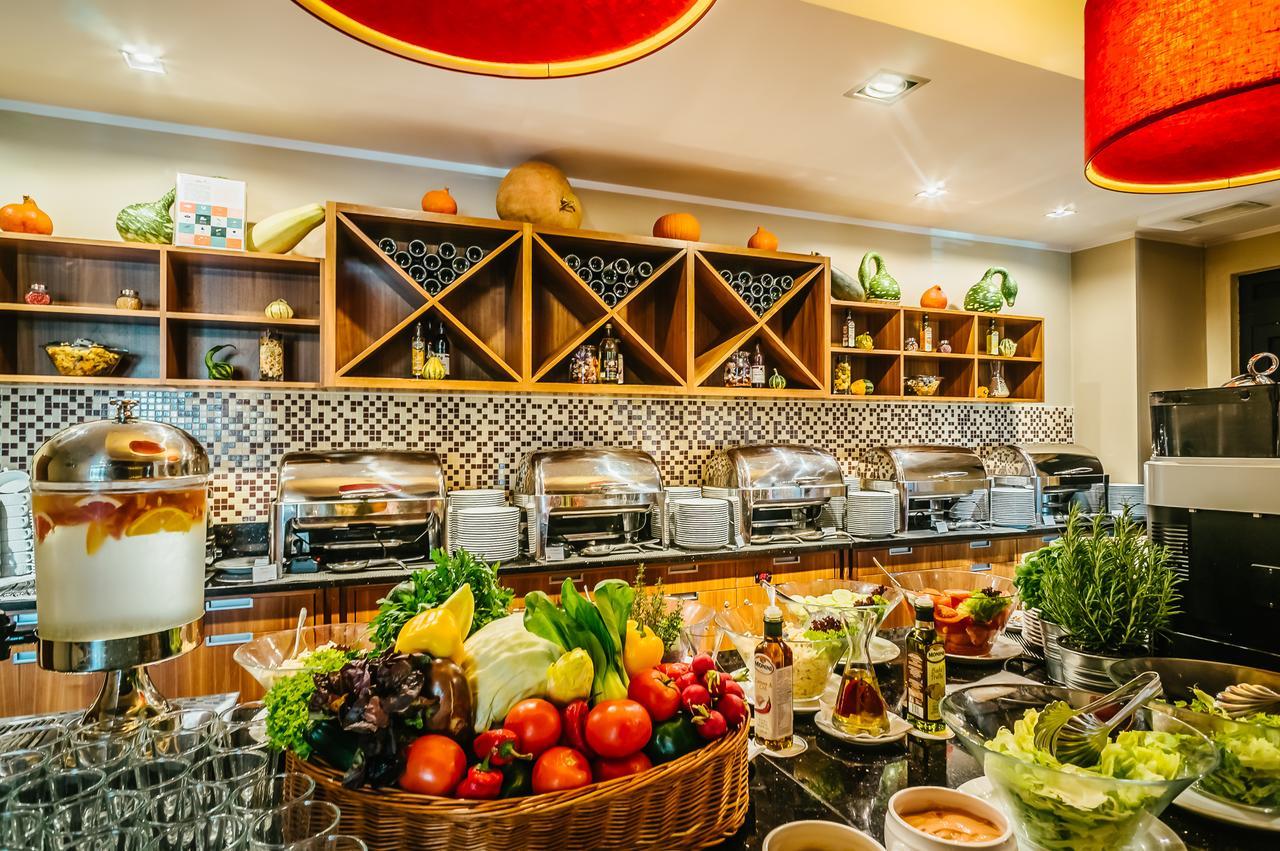Hotel Desilva Warszawa Piaseczno à Piaseczno  Extérieur photo