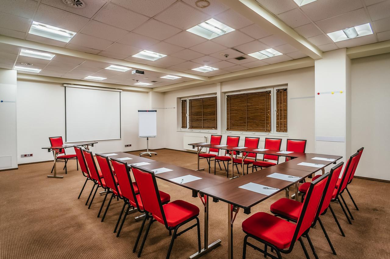 Hotel Desilva Warszawa Piaseczno à Piaseczno  Extérieur photo