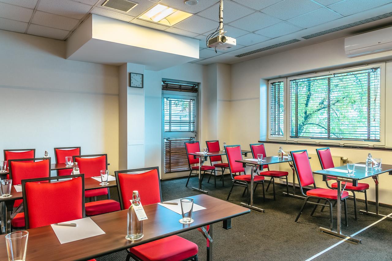 Hotel Desilva Warszawa Piaseczno à Piaseczno  Extérieur photo