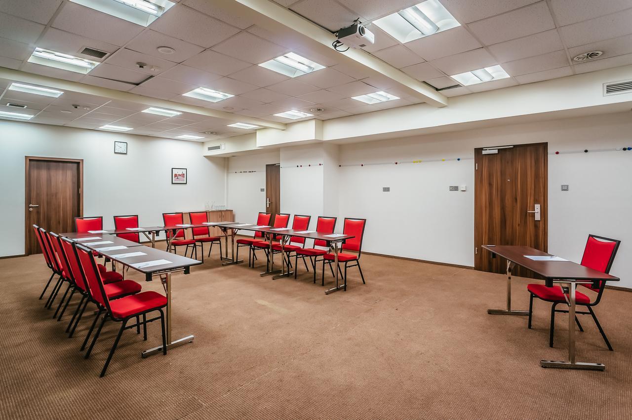 Hotel Desilva Warszawa Piaseczno à Piaseczno  Extérieur photo